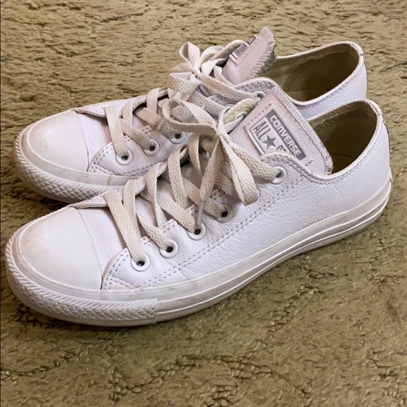 Converse White Leather Women’s Size 7 - Picture 2 of 4